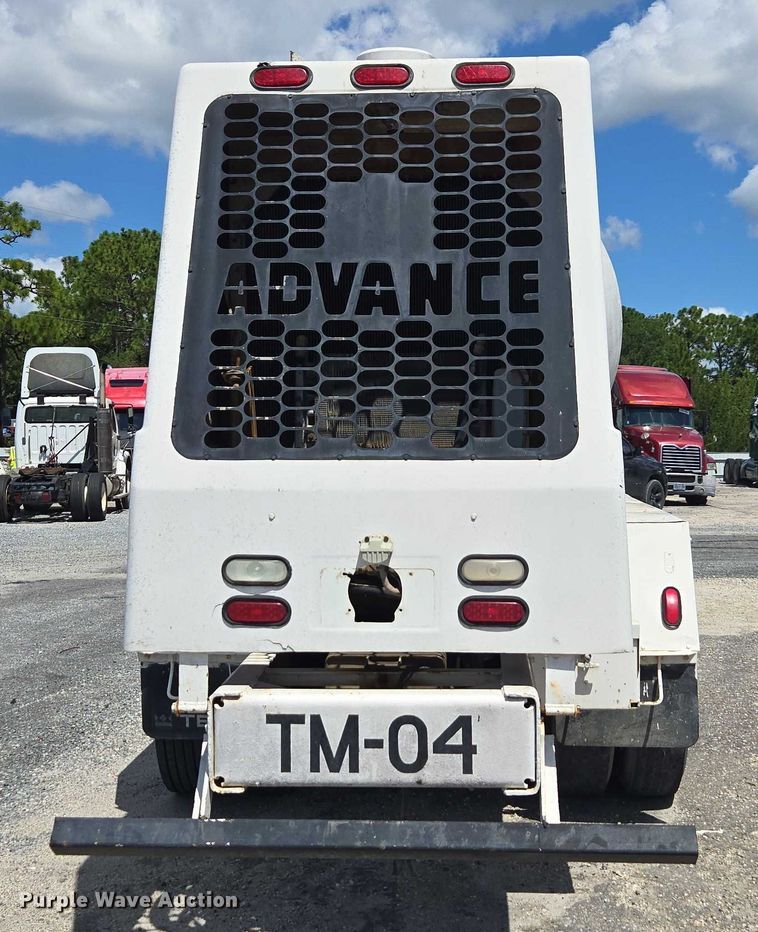 image for item YA1059 2005 Terex Advance ready mix truck