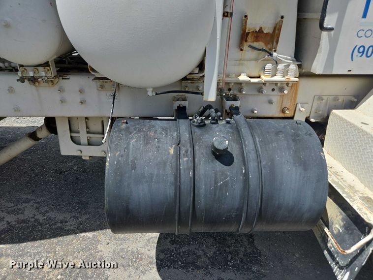 image for item YA1059 2005 Terex Advance ready mix truck