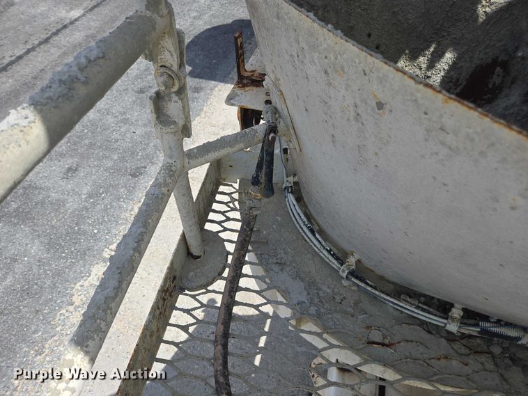 image for item YA1059 2005 Terex Advance ready mix truck