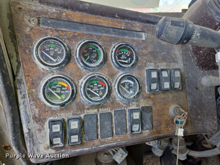 image for item YA1059 2005 Terex Advance ready mix truck