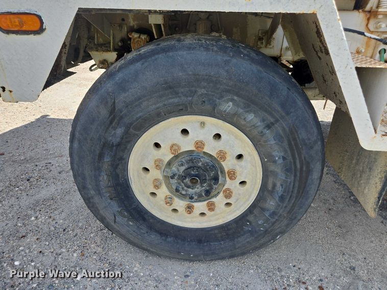 image for item YA1059 2005 Terex Advance ready mix truck