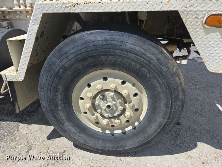 image for item YA1059 2005 Terex Advance ready mix truck