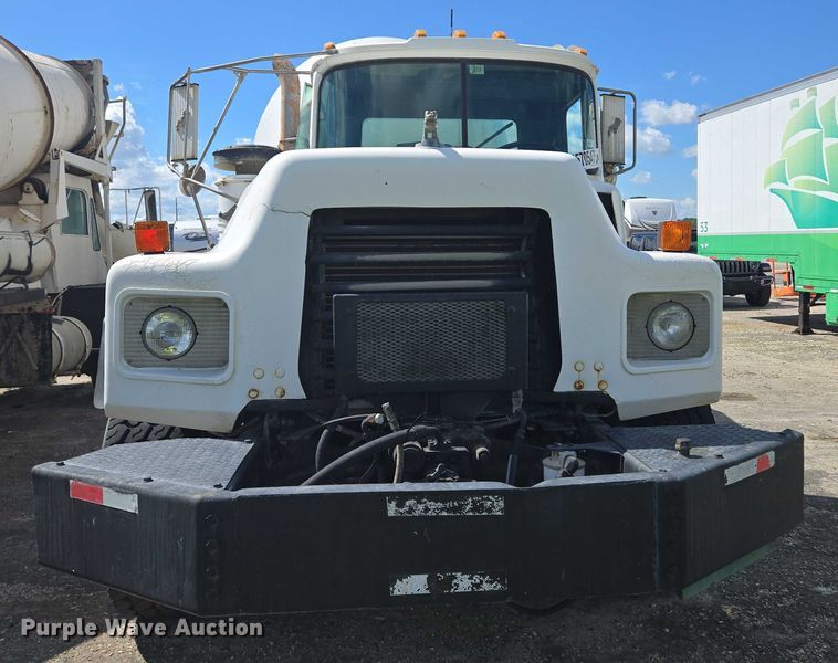 image for item YA1060 2004 Mack DM600 ready mix truck