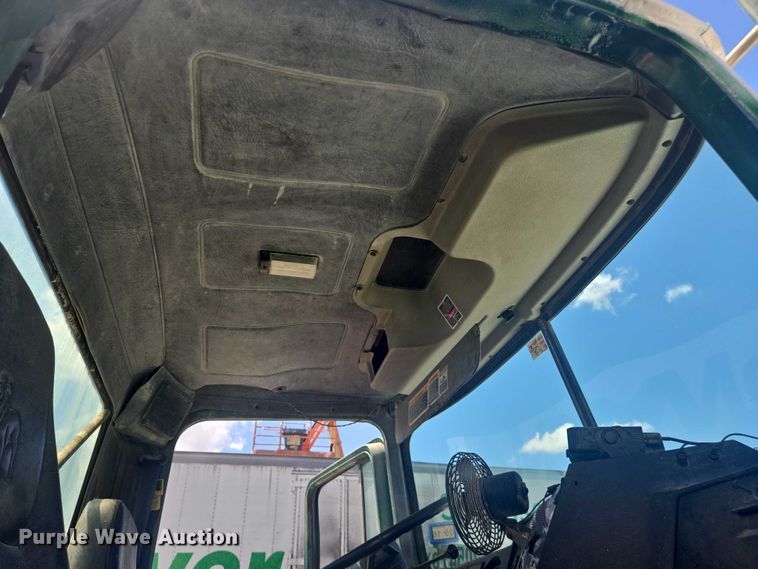 image for item YA1060 2004 Mack DM600 ready mix truck