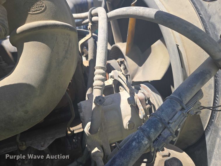 image for item YA1060 2004 Mack DM600 ready mix truck