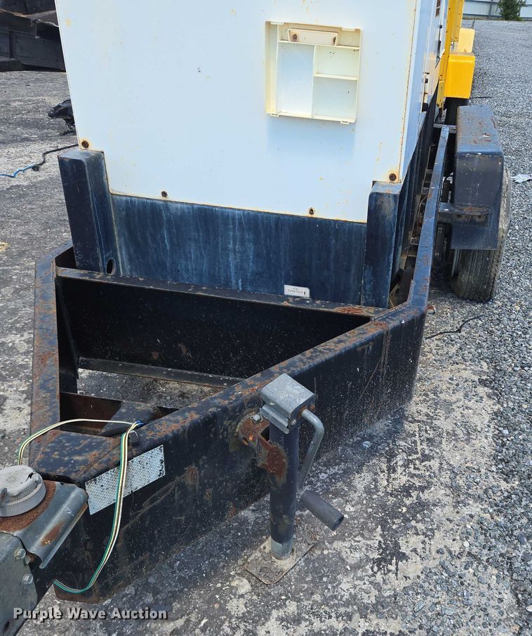 image for item YA1061 2005 MQ Power Whisperwatt generator