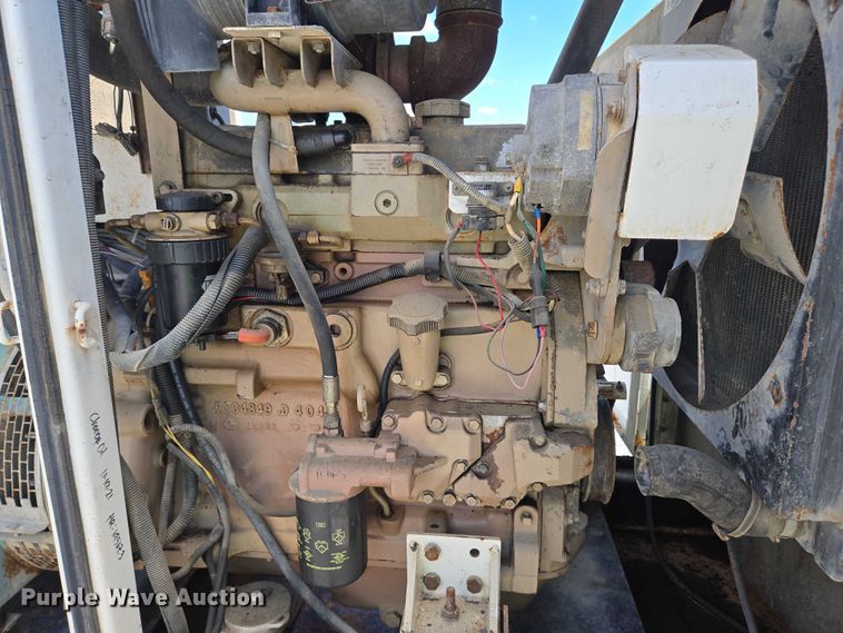 image for item YA1061 2005 MQ Power Whisperwatt generator