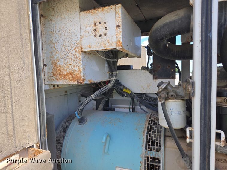 image for item YA1061 2005 MQ Power Whisperwatt generator