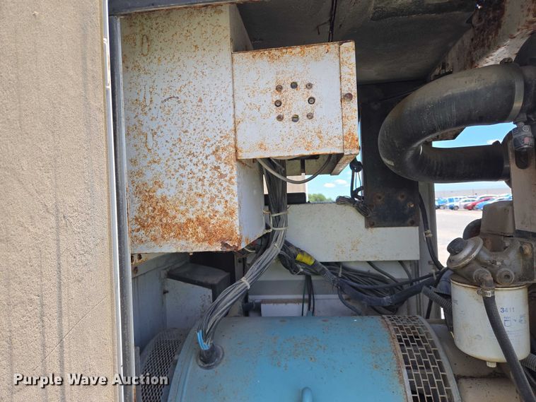 image for item YA1061 2005 MQ Power Whisperwatt generator