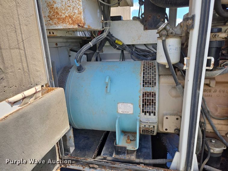 image for item YA1061 2005 MQ Power Whisperwatt generator