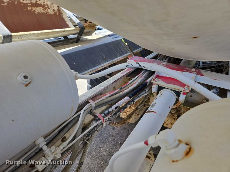 image for item YA1062 2001 Oshkosh S-Series ready mix truck