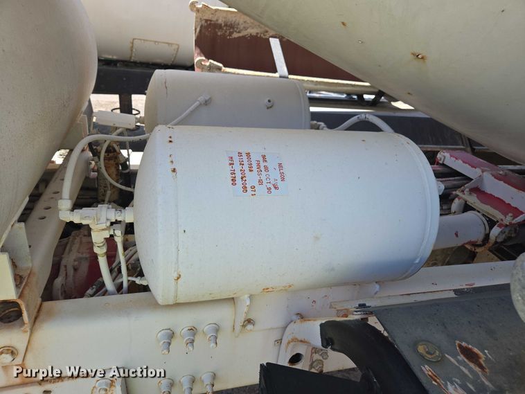 image for item YA1062 2001 Oshkosh S-Series ready mix truck