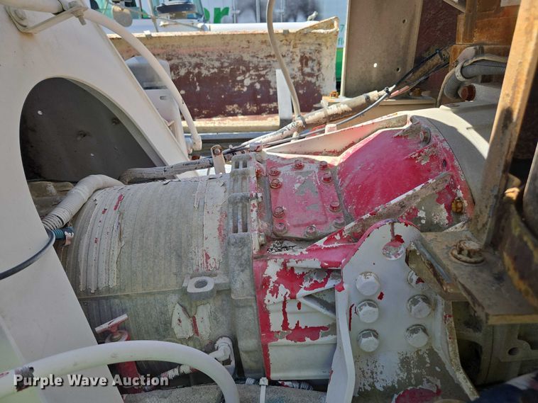 image for item YA1062 2001 Oshkosh S-Series ready mix truck