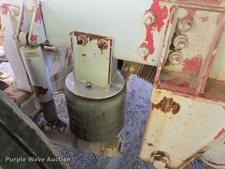 image for item YA1062 2001 Oshkosh S-Series ready mix truck