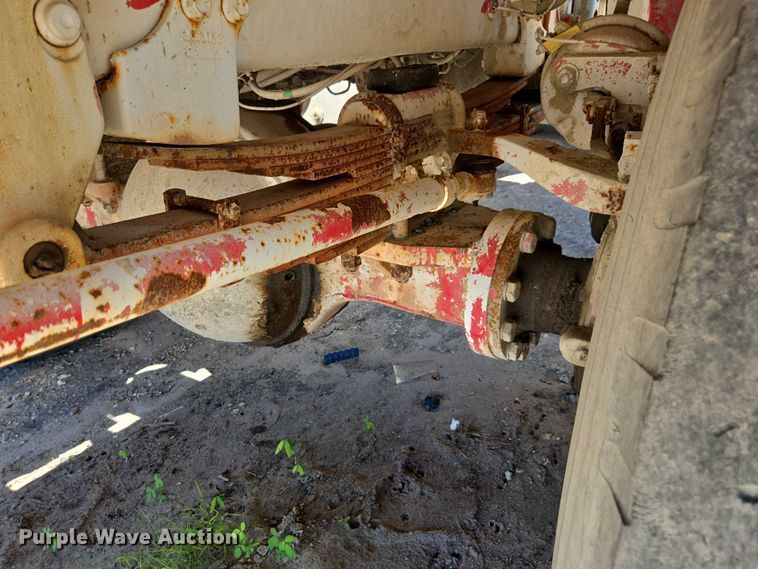 image for item YA1062 2001 Oshkosh S-Series ready mix truck