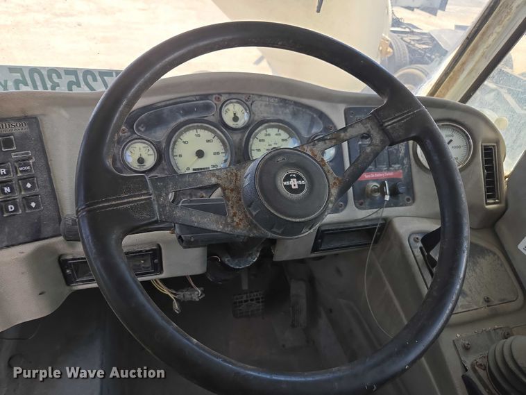 image for item YA1062 2001 Oshkosh S-Series ready mix truck