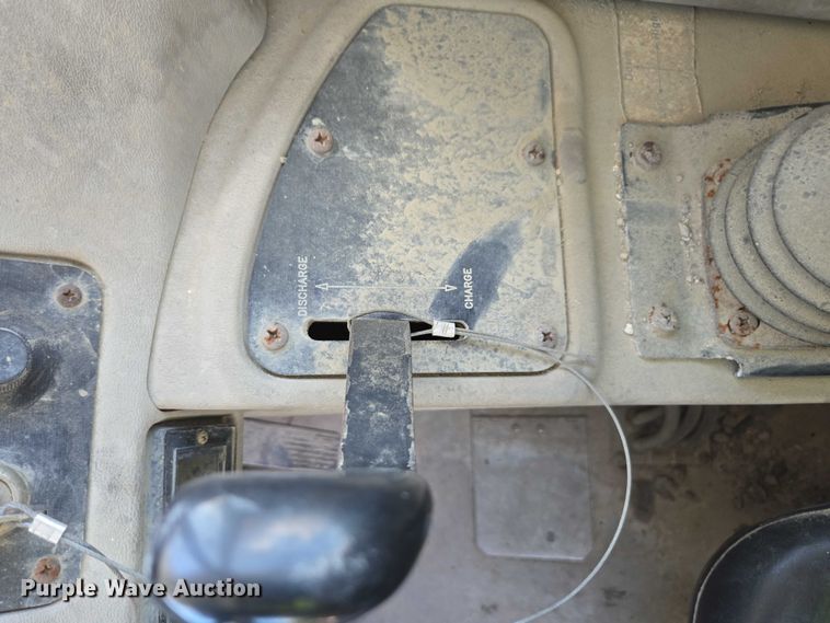 image for item YA1062 2001 Oshkosh S-Series ready mix truck