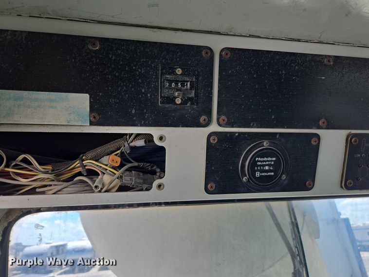 image for item YA1062 2001 Oshkosh S-Series ready mix truck