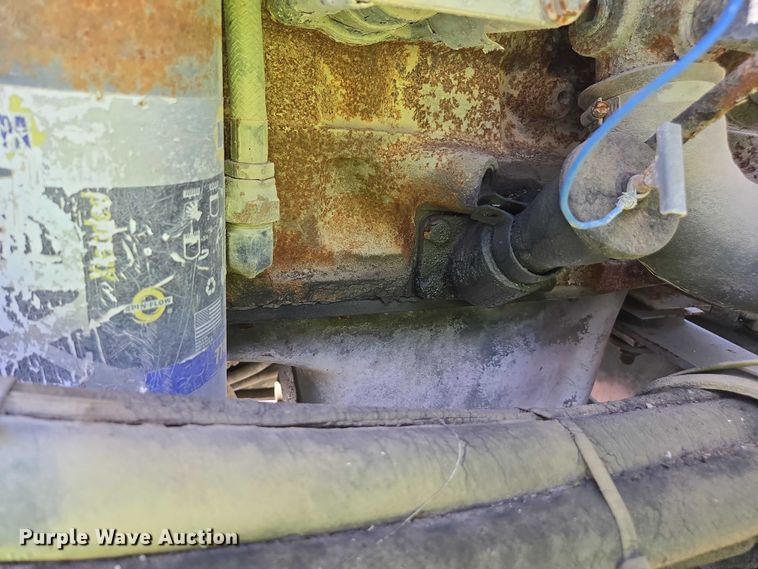 image for item YA1062 2001 Oshkosh S-Series ready mix truck