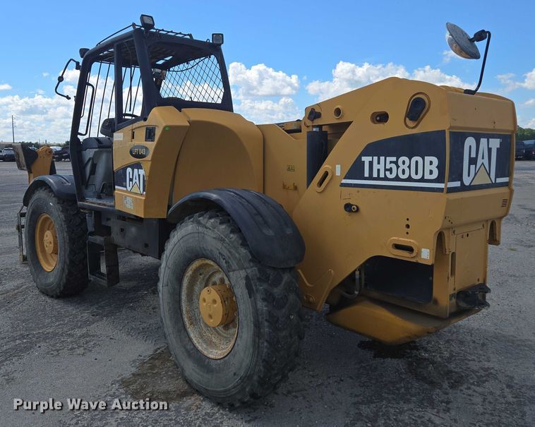 image for item YA1063 2005 Caterpillar TH580B telehandler