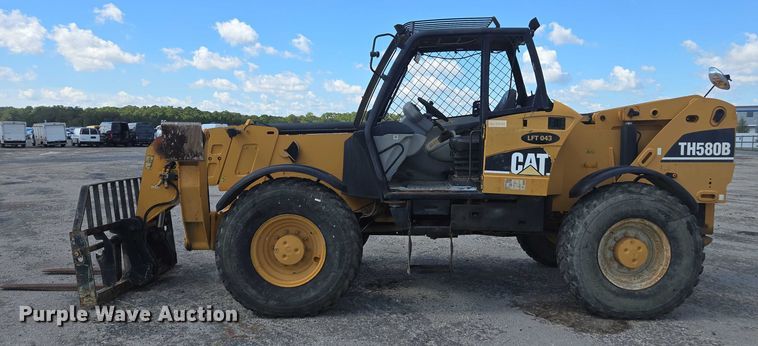 image for item YA1063 2005 Caterpillar TH580B telehandler