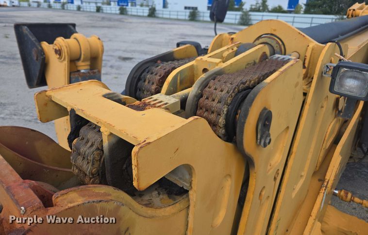 image for item YA1063 2005 Caterpillar TH580B telehandler