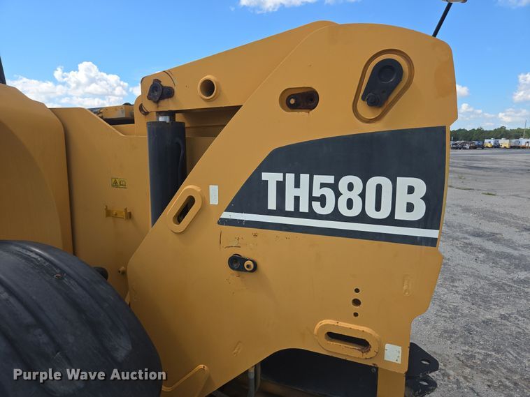 image for item YA1063 2005 Caterpillar TH580B telehandler