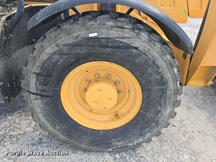 image for item YA1063 2005 Caterpillar TH580B telehandler