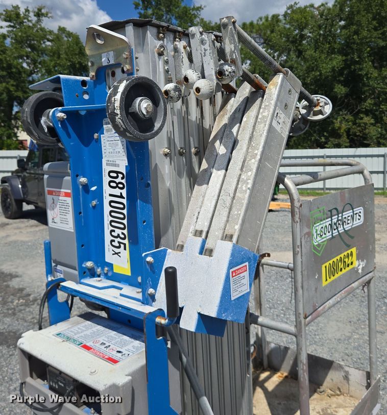 image for item YA1064 2018 Genie AWP-30S vertical lift