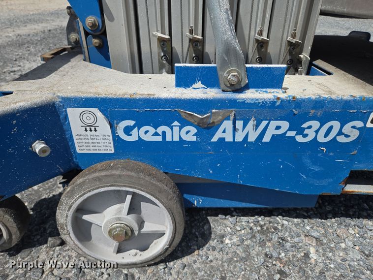 image for item YA1064 2018 Genie AWP-30S vertical lift