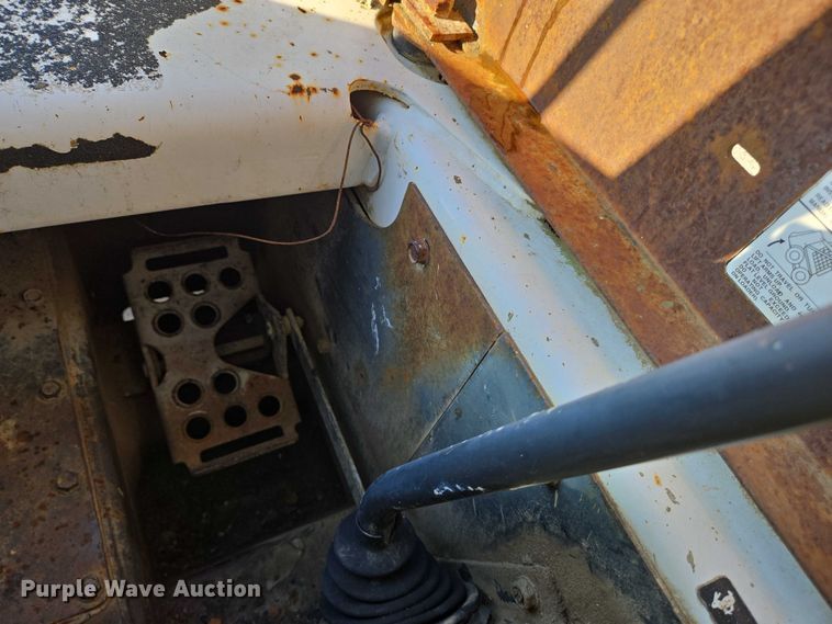 image for item YA1067 2006 Bobcat S150 skid steer loader