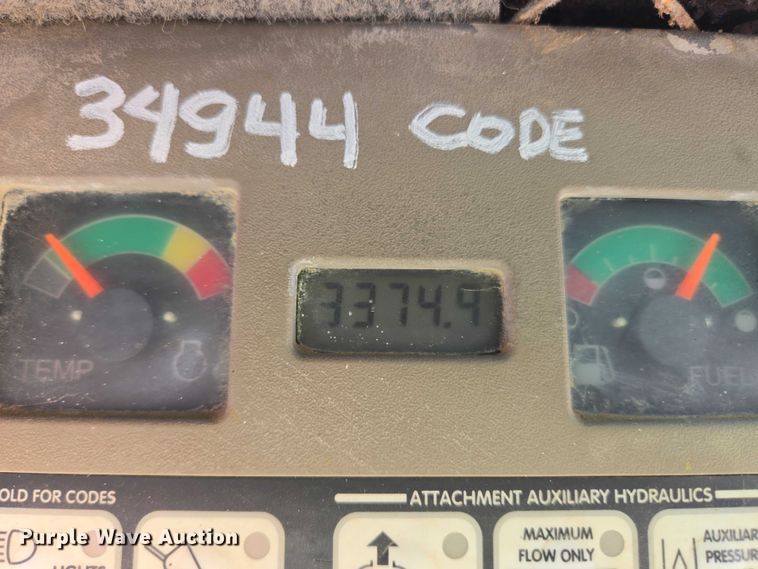 image for item YA1067 2006 Bobcat S150 skid steer loader