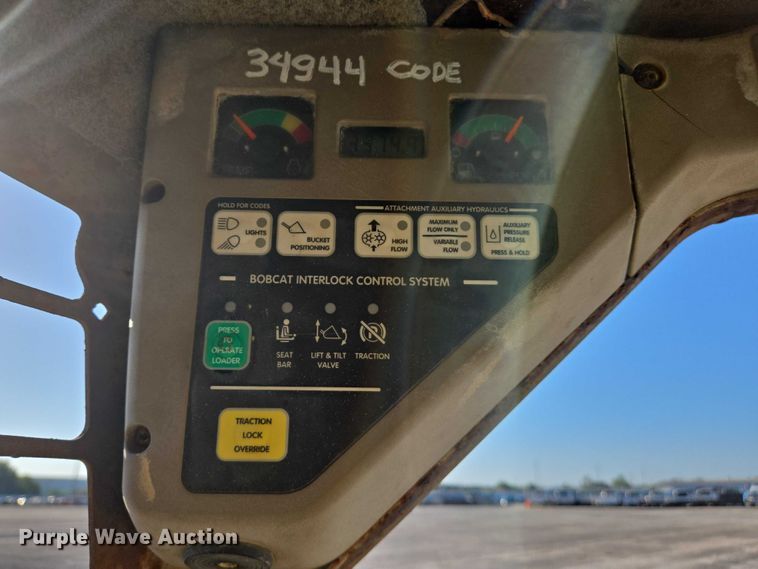 image for item YA1067 2006 Bobcat S150 skid steer loader