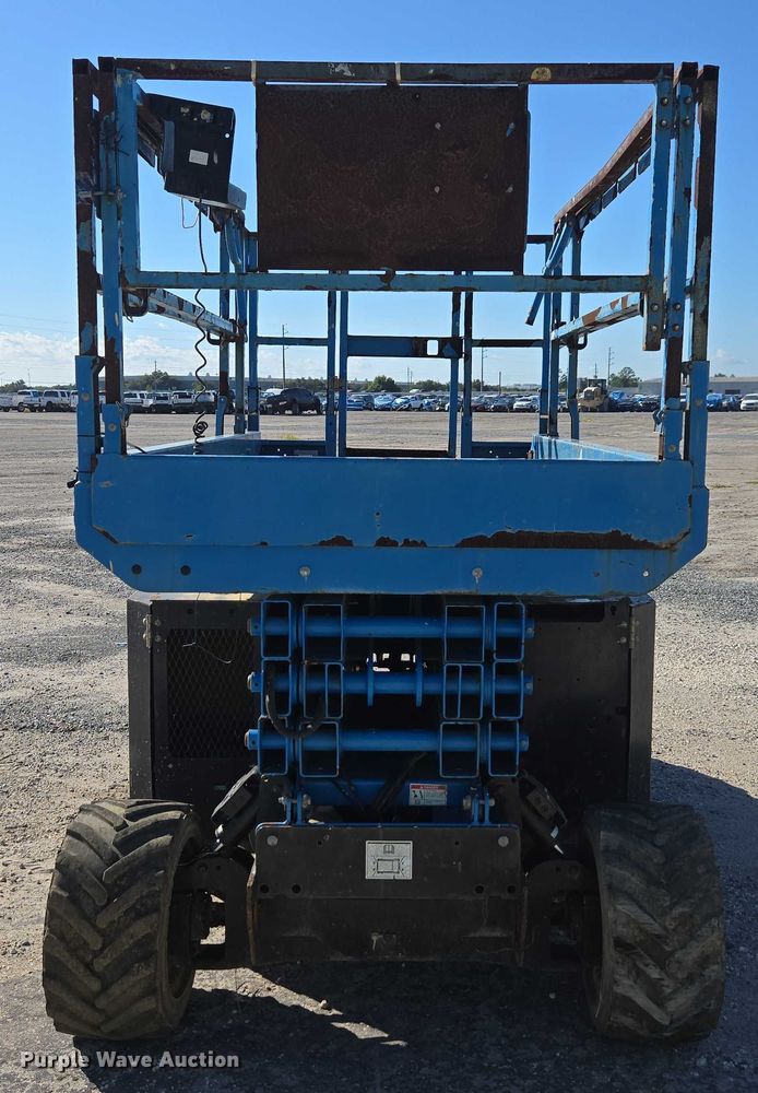 image for item YA1068 2014 Genie GS-3369 RT scissor lift
