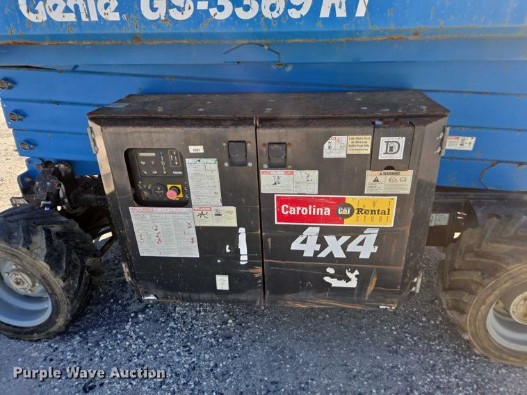 image for item YA1068 2014 Genie GS-3369 RT scissor lift