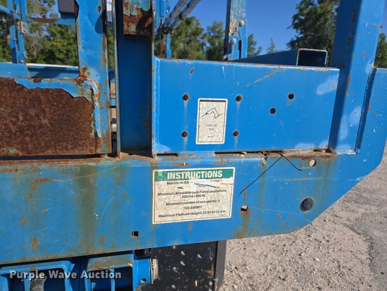 image for item YA1068 2014 Genie GS-3369 RT scissor lift