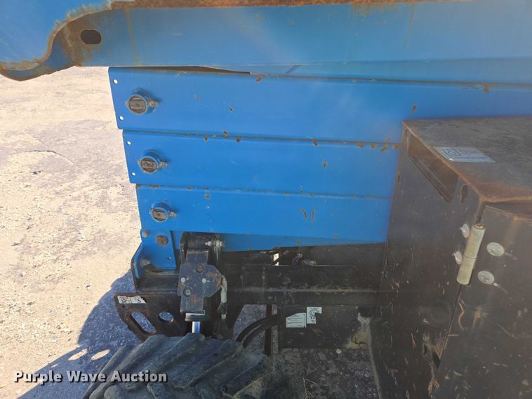 image for item YA1068 2014 Genie GS-3369 RT scissor lift