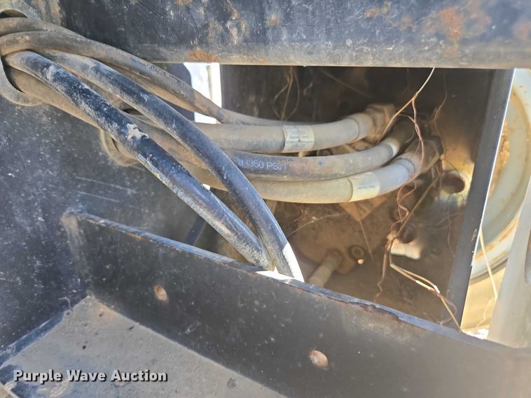 image for item YA1068 2014 Genie GS-3369 RT scissor lift