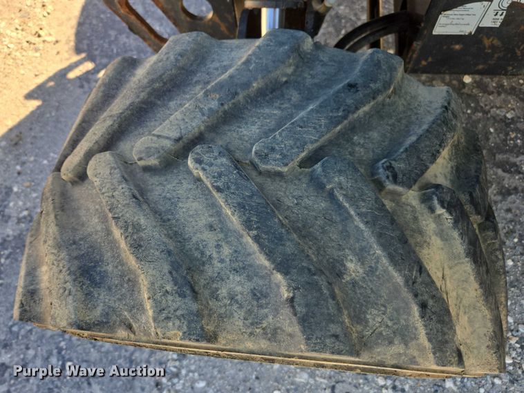 image for item YA1068 2014 Genie GS-3369 RT scissor lift