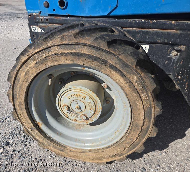 image for item YA1068 2014 Genie GS-3369 RT scissor lift