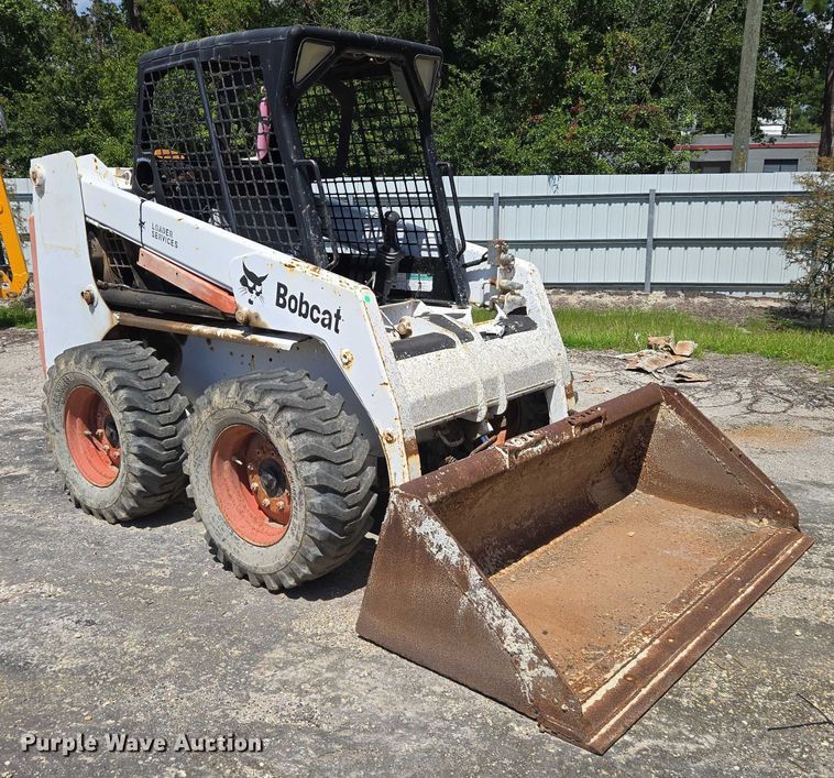 image for item YA1069 2002 Bobcat 763 skid steer loader