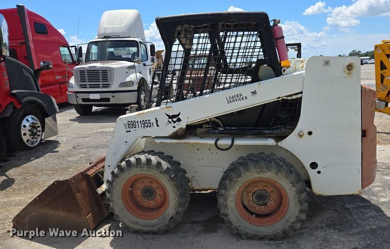 image for item YA1069 2002 Bobcat 763 skid steer loader
