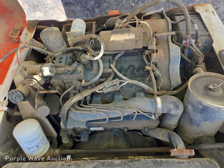 image for item YA1069 2002 Bobcat 763 skid steer loader