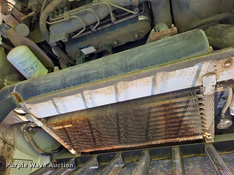 image for item YA1069 2002 Bobcat 763 skid steer loader