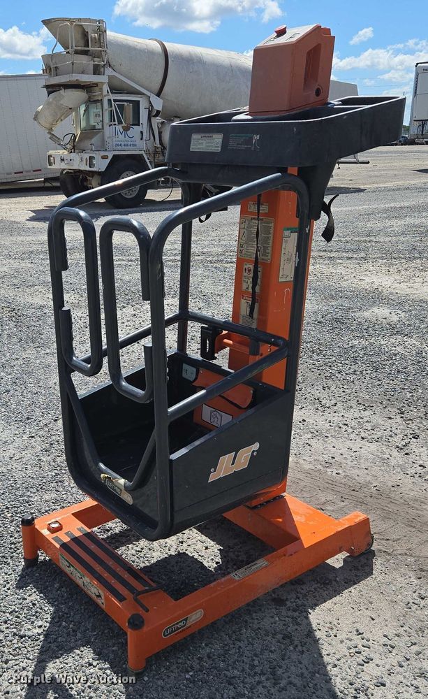 image for item YA1070 2018 JLG FT70 vertical lift