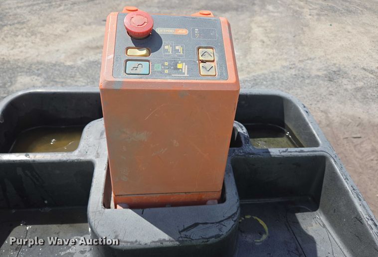 image for item YA1070 2018 JLG FT70 vertical lift