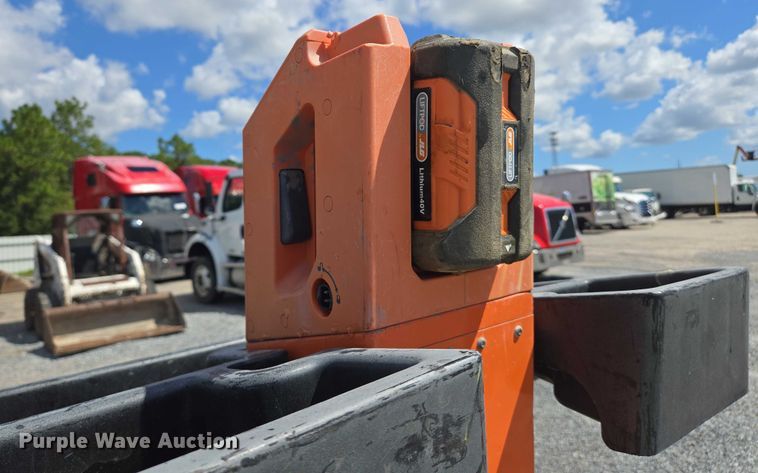 image for item YA1070 2018 JLG FT70 vertical lift