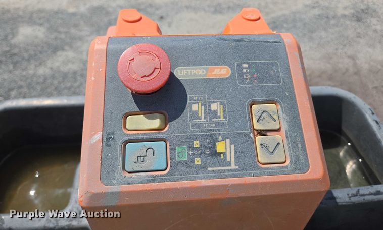 image for item YA1070 2018 JLG FT70 vertical lift