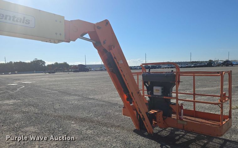 image for item YA1072 2011 JLG 600AJ boom lift