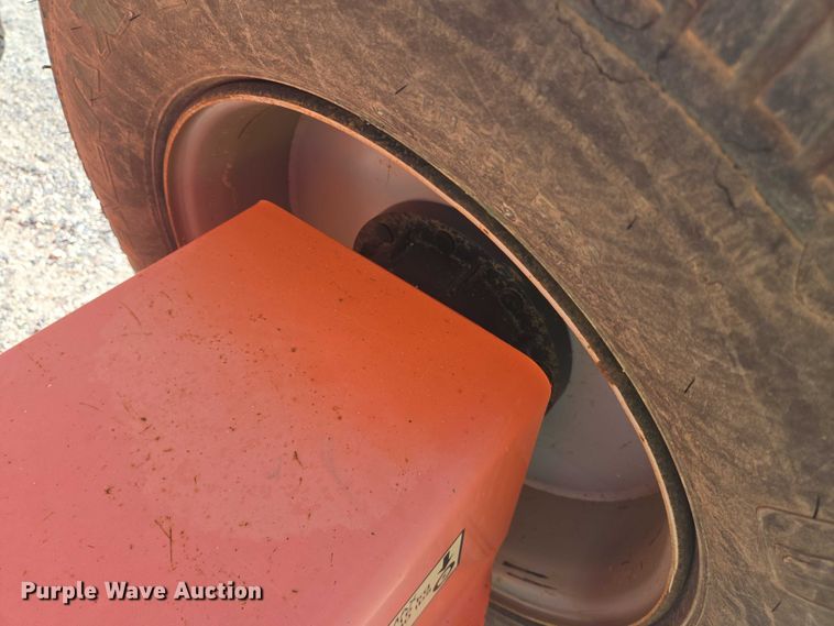 image for item YA1072 2011 JLG 600AJ boom lift